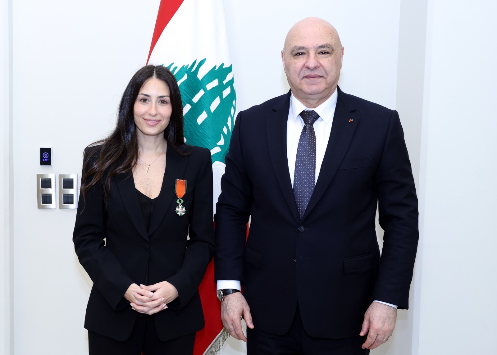 3774281b-9988-4c3e-ba94-e5e34bc2ba68