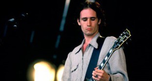 3201622113255761Jeff-Buckley-at-Glastonbu-011