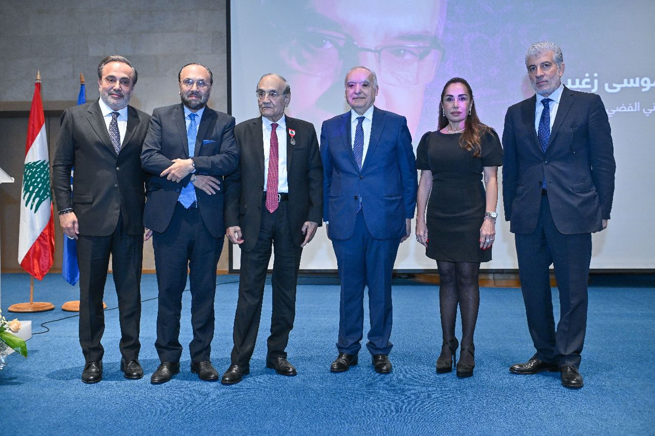 c79c8435-e525-40e0-893a-beb04b1de694